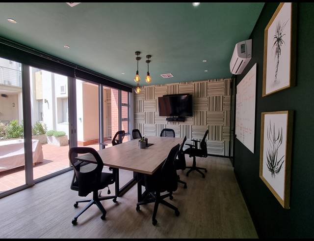 585M² OFFICE FOR SALE IN LONEHILL